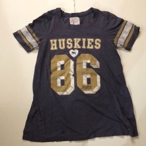 UW Huskies football Jersey jersey t-shirt, size small, by Pink